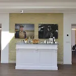 Hotel Chateau La Cheneviere Port-en-Bessin-Huppain