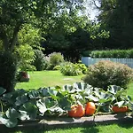 Hotel Chateau La Cheneviere 5*