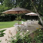 Chateau La Cheneviere Port-en-Bessin-Huppain