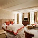 Chateau La Cheneviere