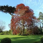Chateau La Cheneviere Port-en-Bessin-Huppain