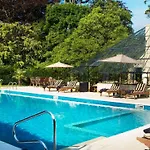 Chateau La Cheneviere Port-en-Bessin-Huppain