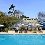 Chateau La Cheneviere 5* Port-en-Bessin-Huppain