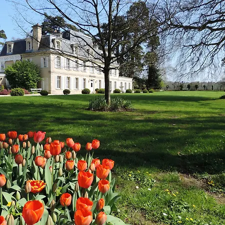 ホテル Chateau La Cheneviere 5*