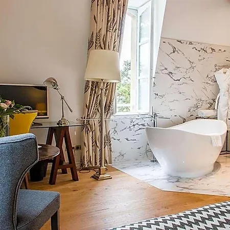 Hotel Chateau La Cheneviere 5*