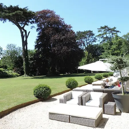 Chateau La Cheneviere Port-en-Bessin-Huppain