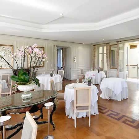 호텔 Chateau La Cheneviere 5*