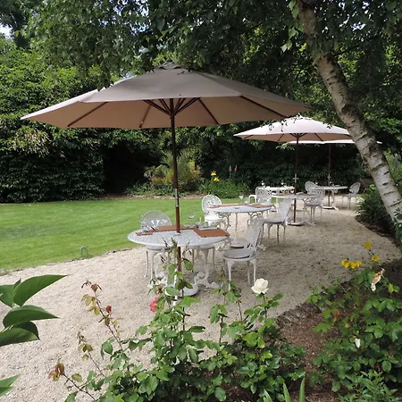 Chateau La Cheneviere Port-en-Bessin-Huppain