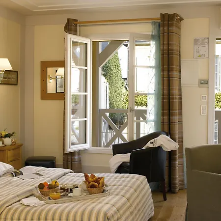 ホテル Chateau La Cheneviere 5*