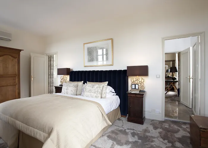 Chateau La Cheneviere 5* Port-en-Bessin-Huppain