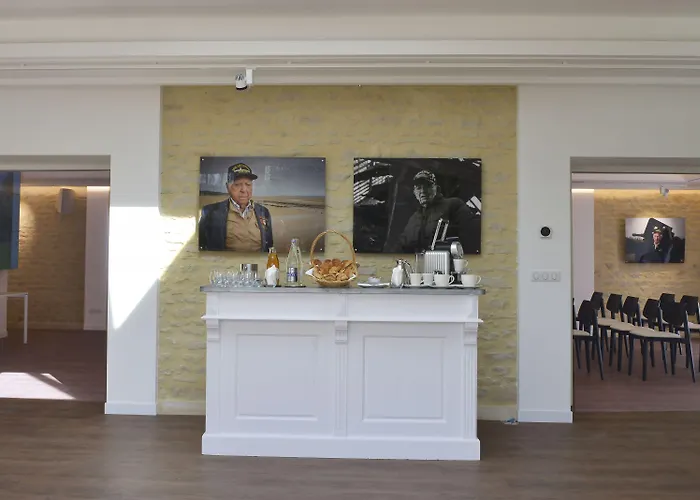 Hotel Chateau La Cheneviere Port-en-Bessin-Huppain