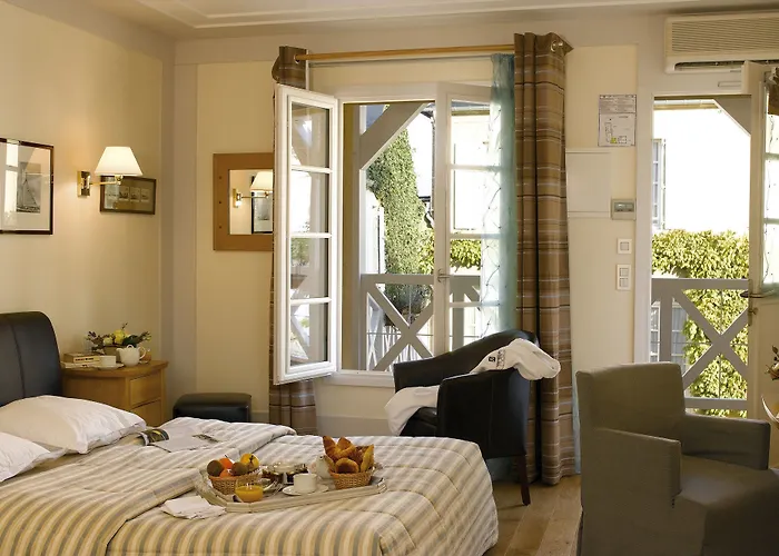 Hotel Chateau La Cheneviere 5*