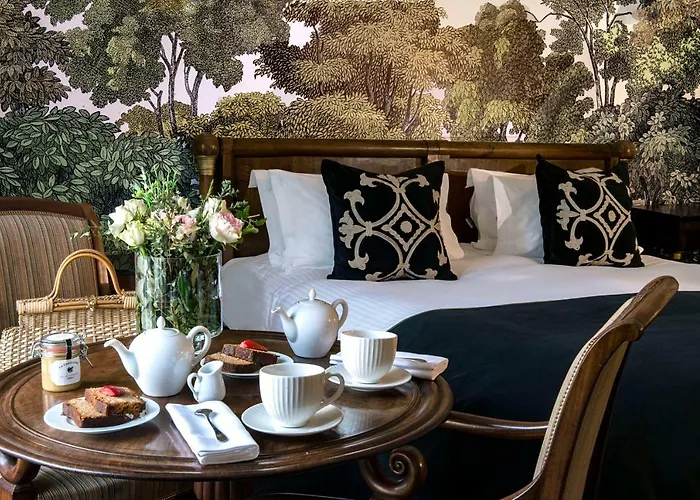 Chateau La Cheneviere