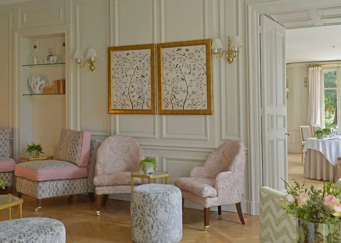 Hotel Chateau La Cheneviere 5*